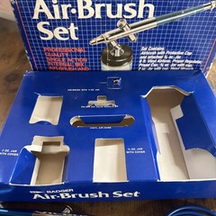 BADGER Airbrush Set 200-3 Open Box Does Not Come With Propel Can.
