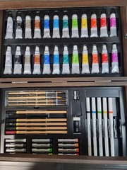Art 101 USA Creative Tools Watercolor Art Set with 108 Piece Woodgrain Case 7/22