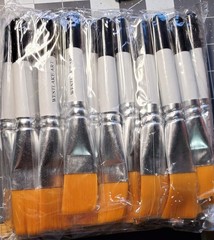 30 Westlake paint brushes- new! 6 Inches Long. 1 Inch Wide.
