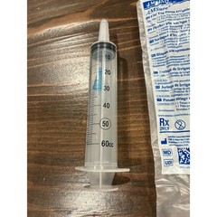 (60 Count) AMSure AS115 Flat Top Piston Irrigation Syringe 60 mL Latex Free New