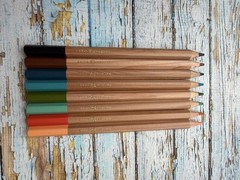 Archer & Olive Colored Pencil/Crayon Set of 8 Multicolor BBCP318