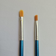 Nylon Hair Paint Brush Set with Carry Case – 12-pc Long Blue Handle