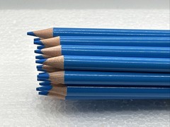 (20 COUNT) CERULEAN BLUE 003 – Shuttle Art Colored Pencils