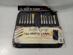 Royal & Langnickel Keep n Carry Artist Soft Grip Brush Set 12 PC.