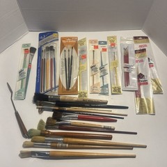 Lot Of Vintage Artist Paint Brushes Simmons Grumbacher Wellera Folkflirt Etc