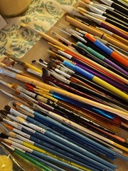 Lot Of 144 Artists Paint Brushes Various Sizes & Brands & 51 Artist Loft Paints