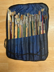 Lot of 102 Used Artists Brushes Various Brands: Daler & Rowney, Grumbacher, etc.
