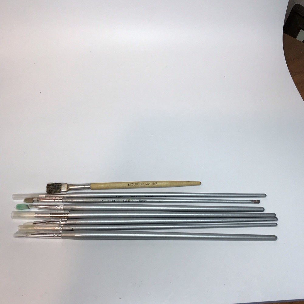 Liquitex Paint Brushes Lot Of 8 – Includes 7 Basic See Description For Details