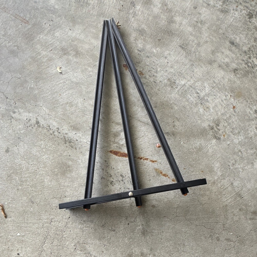 Black Metal Folding Tripod Display Easel Stand for Display
