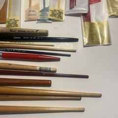 Lot Of Vintage Artist Paint Brushes Simmons Grumbacher Wellera Folkflirt Etc