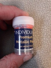 INDIVIDUALL Metallic Acrylic Paint Set Vivid Colors Made in Germany Lot of 32
