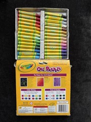 Crayola Oil Pastels Set, 28 Count Multicolor, Model 52-4628 used full set