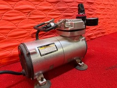 Used Central Pneumatic Oilless Airbrush Compressor 120Vac 60 Hz 58 Psi #69433
