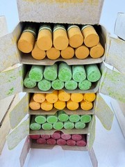 Vintage Holbein Oil Pastels Artist Set Mixed Colors NOS Japan 2.96 Lbs
