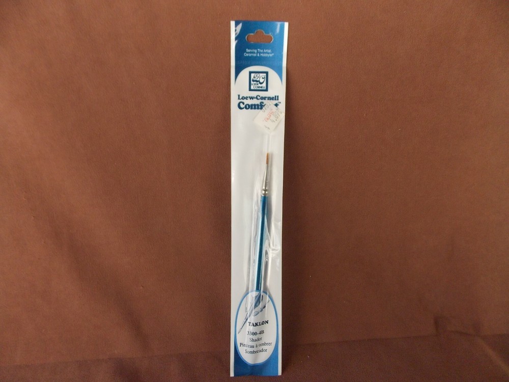 Comfort Shader Brush 3300-B Taklon Loew-Cornell