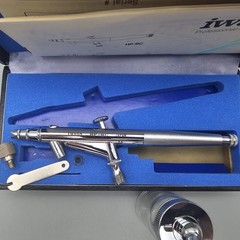 Vintage Iwata HP-BC Airbrush Complete In Box – See Details