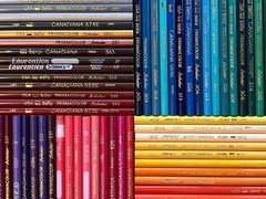 81 Berol Prismacolor Colored Pencil 1990s Canadiana & Laurentien Rainbow Art Set