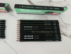 Uni Mitsubishi Matured Micro Graphite Lead 9800 6B + 10B Pencil Bundle