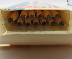 1992 VTG Peel-off China Markers – Berol Black 12 Count Paper NOS-193 T