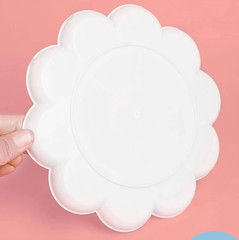 1 pc 18 Well Plastic Paint Palette Tray Flower Shape Artist Palette