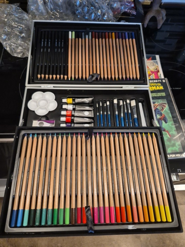 Large SIMPLY Colored Pencil / Paint Set With Case