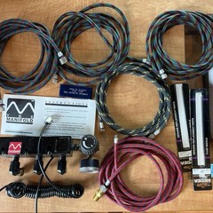Giant Lot 6 Air Brush Hoses STD Size + The Manifold (missing clamp) + Needles