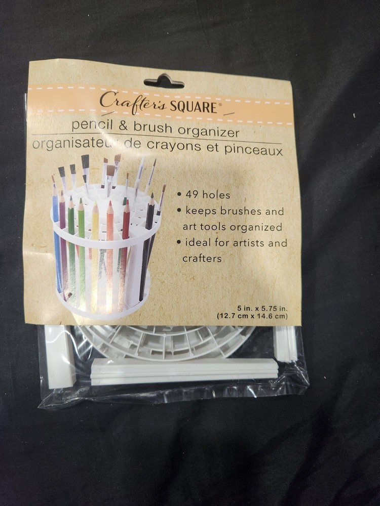 NEW crafter’s square pencil and brush organizer