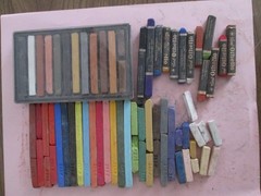 Lot of assorted Art’s firm/hard oil pastel sticks