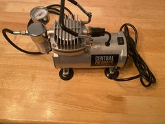 Central pneumatic 1/5 HP 58 PSI Oilless Airbrush Compressor Model 60328