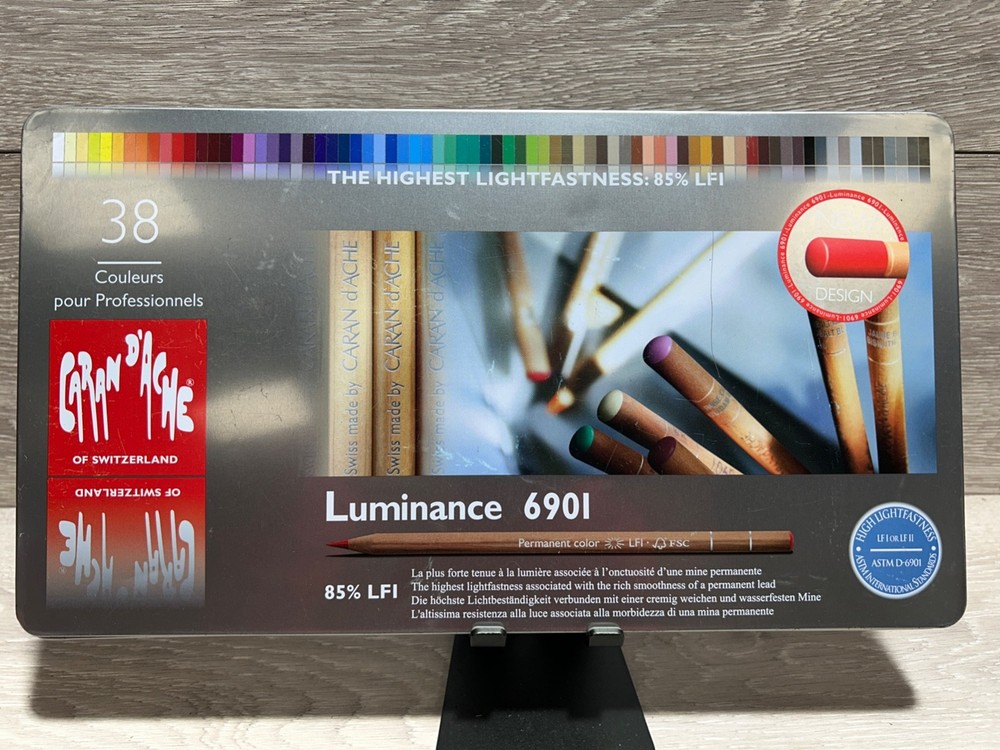 Caran d’Ache Luminance 6901 Colour Pencil Set (38pc) Pencils Excellent Condition