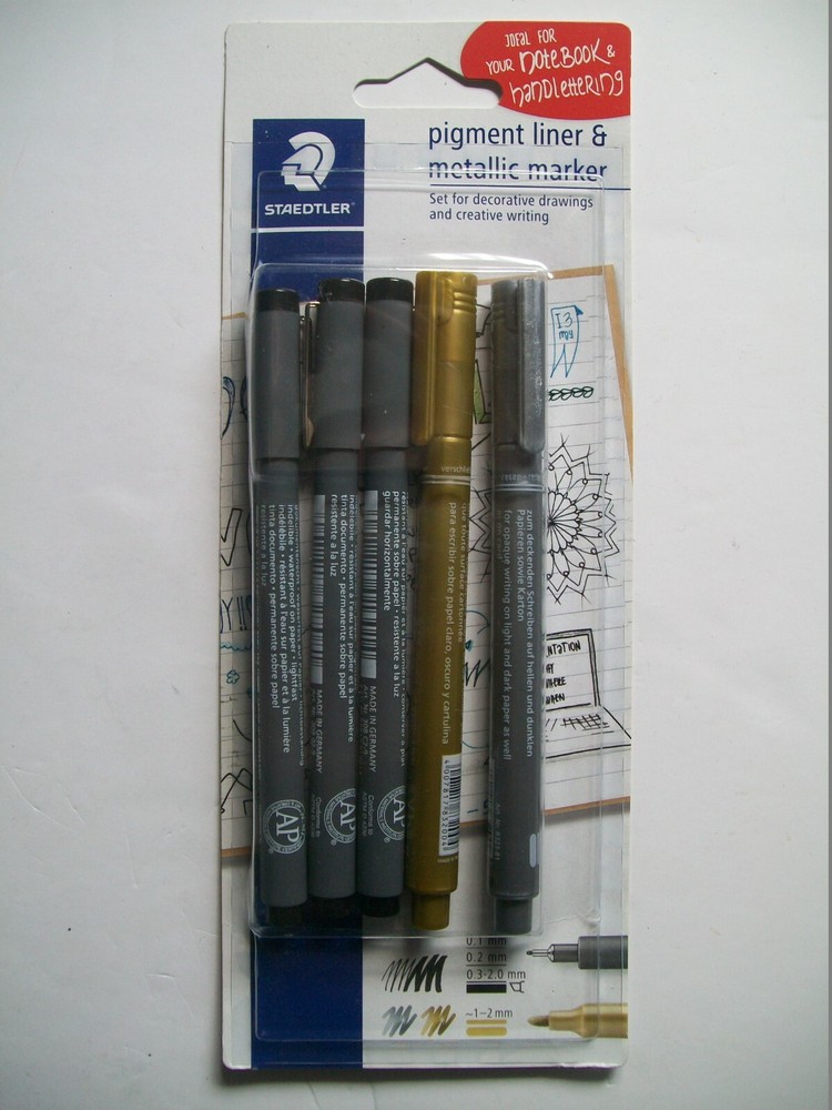 Staedtler Pigment Plastic Body Liner and Metallic Marker Set [308 SBK3P3]