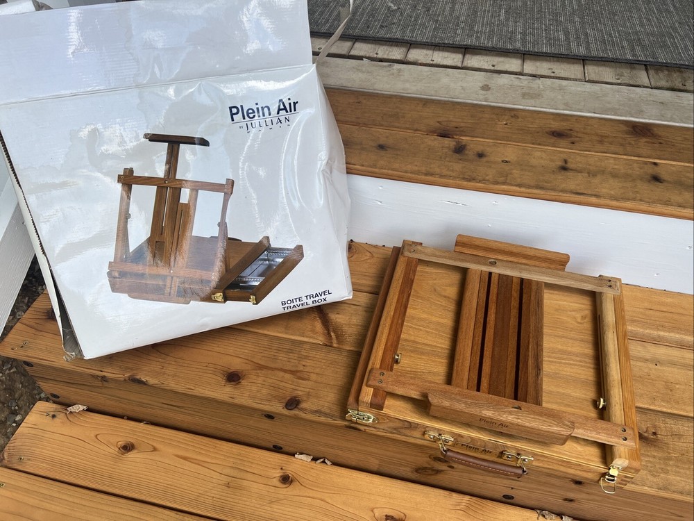 Plein Air by Julian Paris Folding Tabletop Travel Box Easel