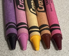 5 Discontinued Crayola Crayons OOP Thistle Indian Red Violet Mulberry Dandelion