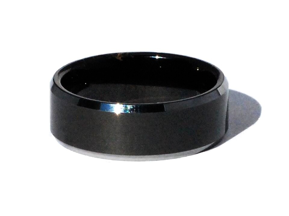 Tungsten Carbide 8 mm Smooth Black Center Ring Polished Edges