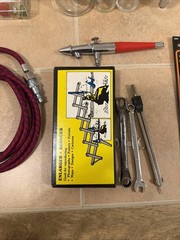 Vintage Airbrush LOT ! Paasche Vl Airbrush Lots Of Paint & More