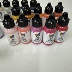 Dina Wakley Media Acrylic Paint 1oz, Assorted Colors New And Used Lot Of 91