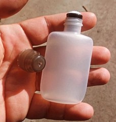 Empty 1 ounce Marker Bottle, Dauber Tip and Cap, 8 Each squeeze mop