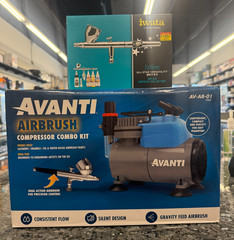 ON SALE Avanti Airbrush Compressor Combo Kit and Iwata Airbrush- USED !!