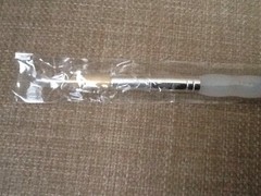 Size 8 – Soft-Grip Golden Taklon Round Brush