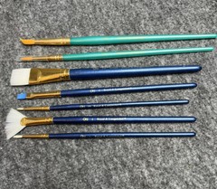 Royal & Langnickel Soft Grip Brush Set of 7 New Artist Paint Brushes Variety