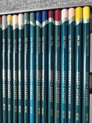 Derwent Artists Coloured Pencils Curated Set 23 Rare Professional Color Set A