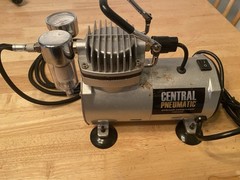 Central pneumatic 1/5 HP 58 PSI Oilless Airbrush Compressor Model 60328