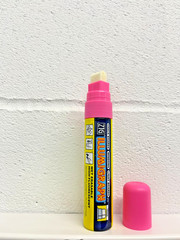 Kuretake ZIG Illumigraph PMA-720 Wet Erasable Chalk Pen 15mm – Pink