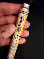 Dykem Brite Mark Yellow 84004 Permanent Paint Marker Valve Action Medium Tip