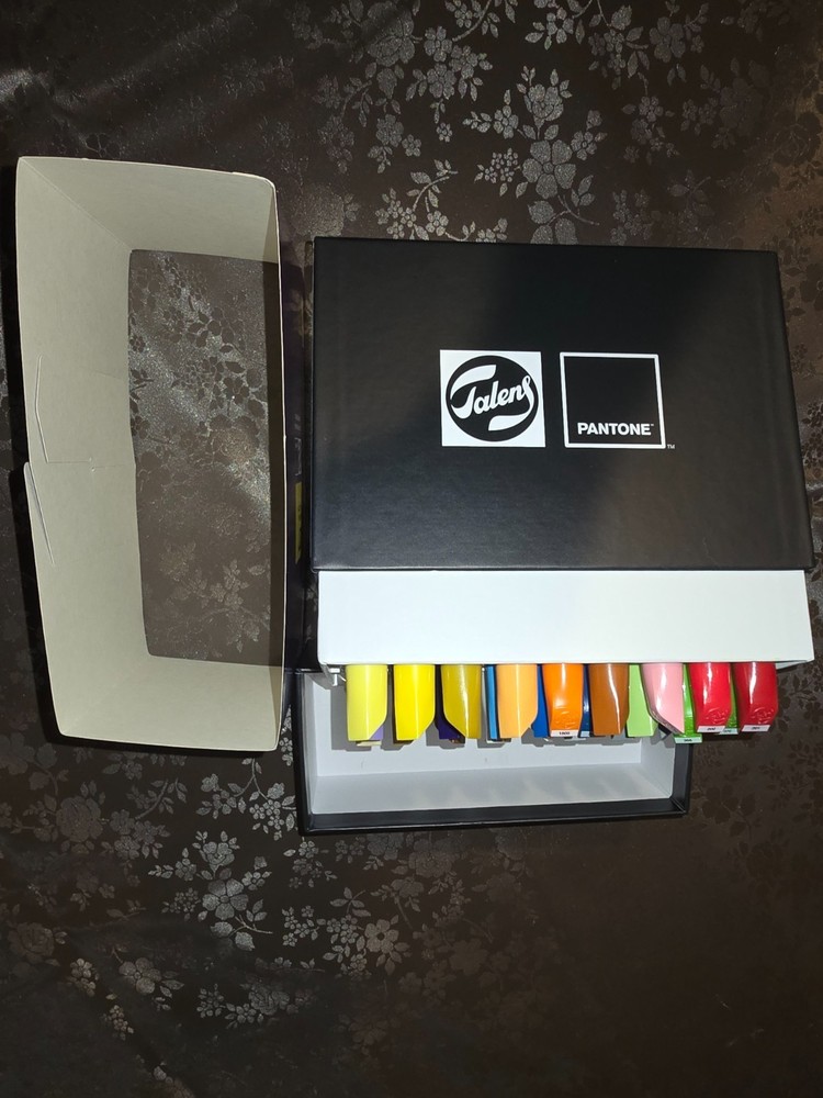 Royal Talens 26pc Pantone Dual Sided Water Based Markers