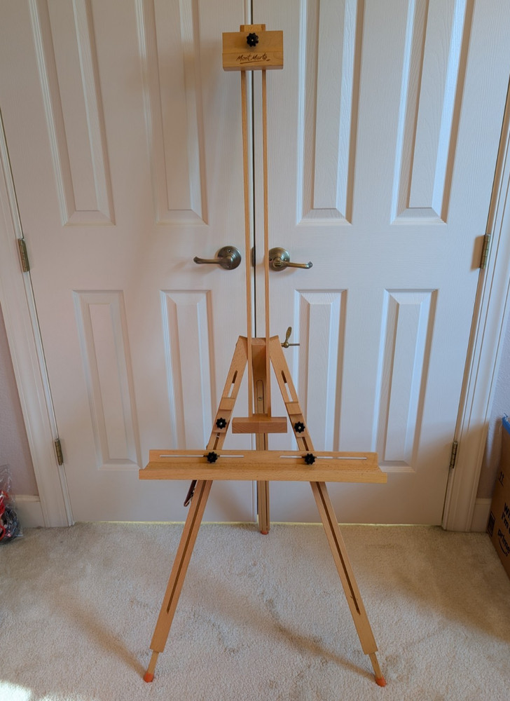 Mont Marte Tripod Easel HD Beech – large, wood, fully adjustable, carry handle