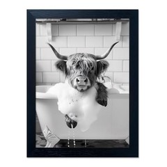 Highland Cow Bathroom Decor, Funny Bathroom 10″L x 8″W Highland Cow in Bathtub