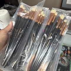 Random Pack of Utrecht Paint Brushes Round or Flat Your Choice Brand New