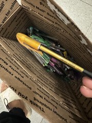 (HUGE LOT) Color Neon Pens Markets Writing Drawing Colorful – Used Fast Shipping