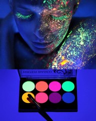 UV Face Paint Kit, Glow In The Dark Paint, Neon Fluorescent [Multiple Colors]